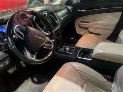 کرایسلەر 300